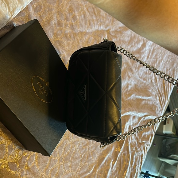 Prada Purse - Picture 1 of 3